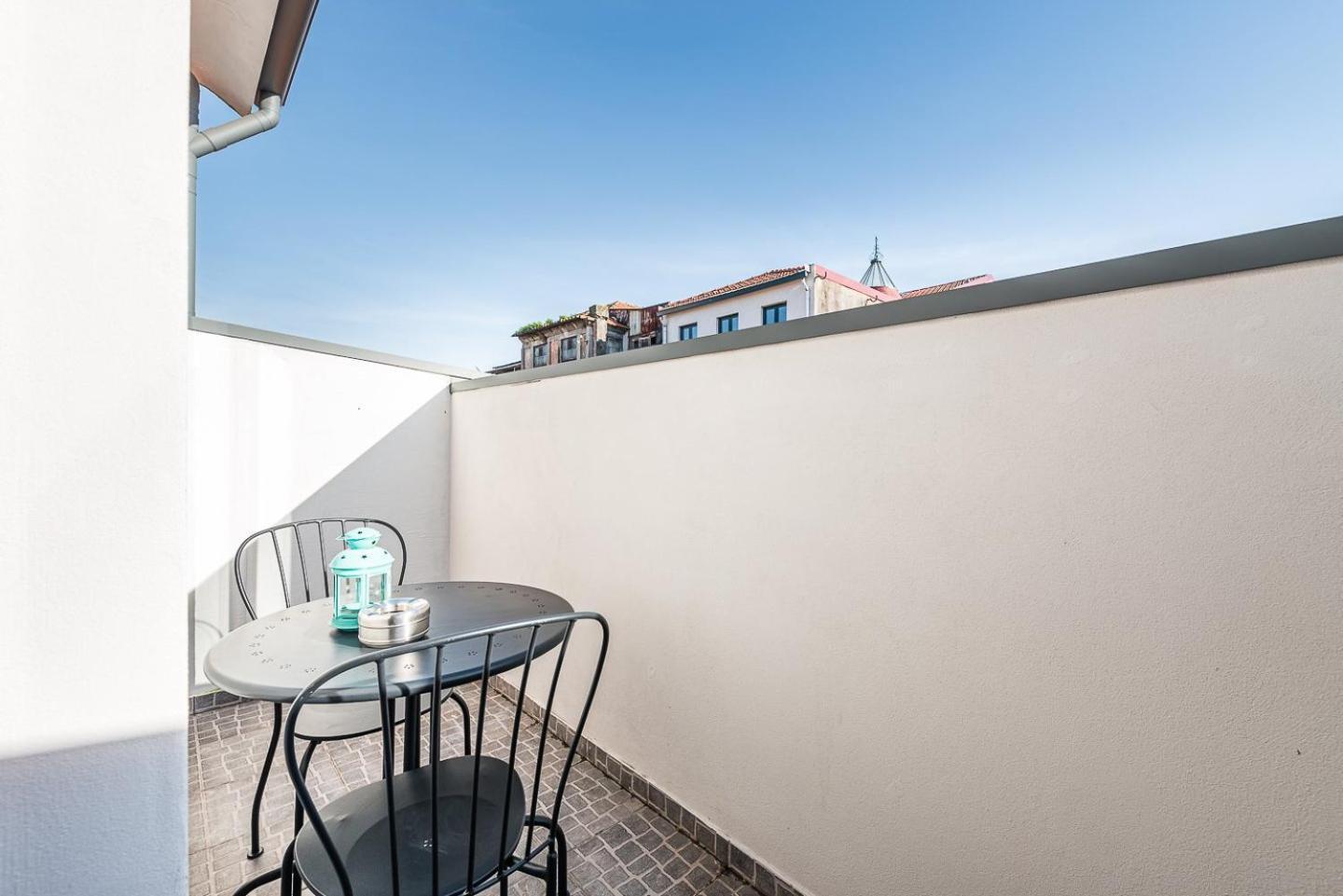 Guestready - Crayon Walls Apts Porto Exterior photo